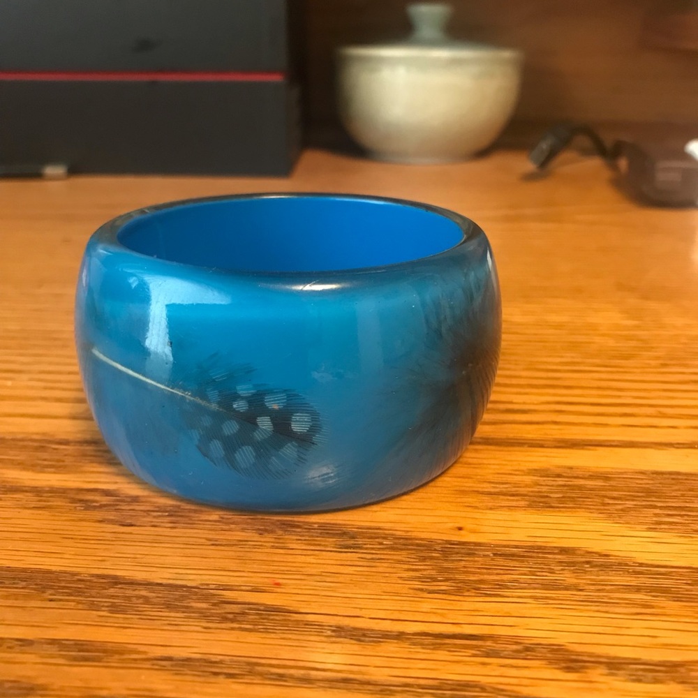 Never worn beautiful bangle - Picture 3 of 4